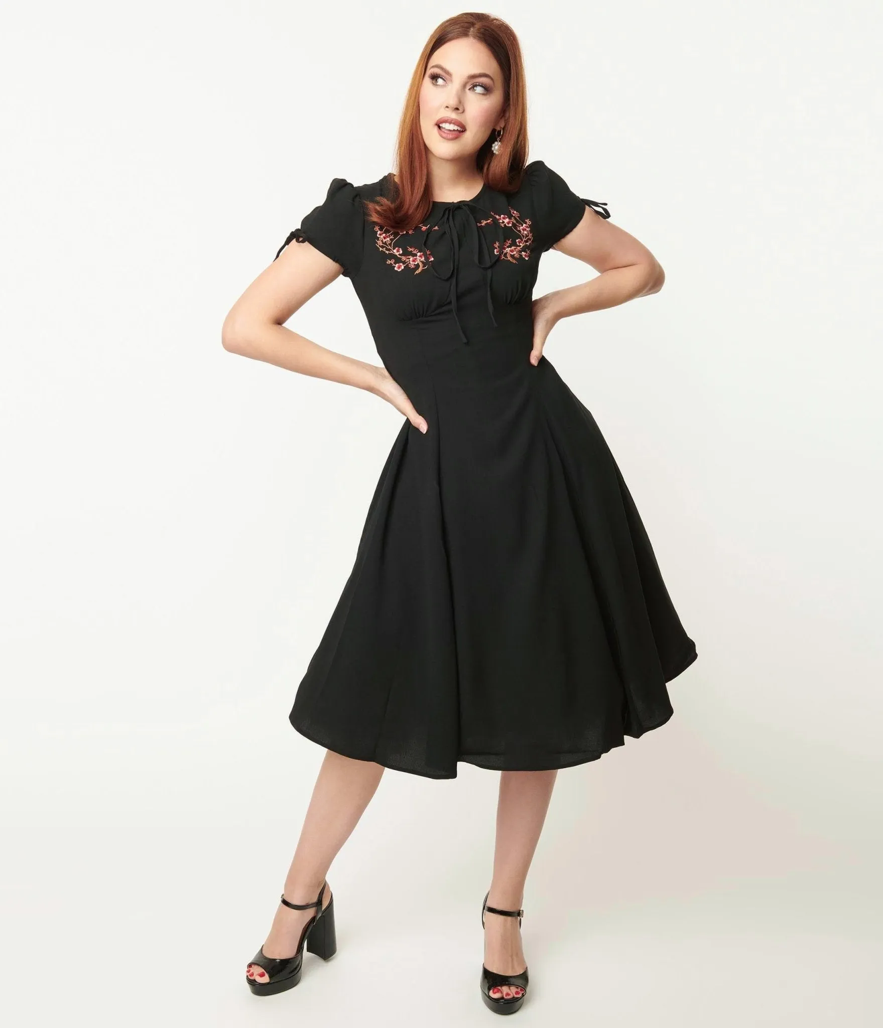 1940s Black & Embroidered Pink Cherry Blossom Palmer Swing Dress