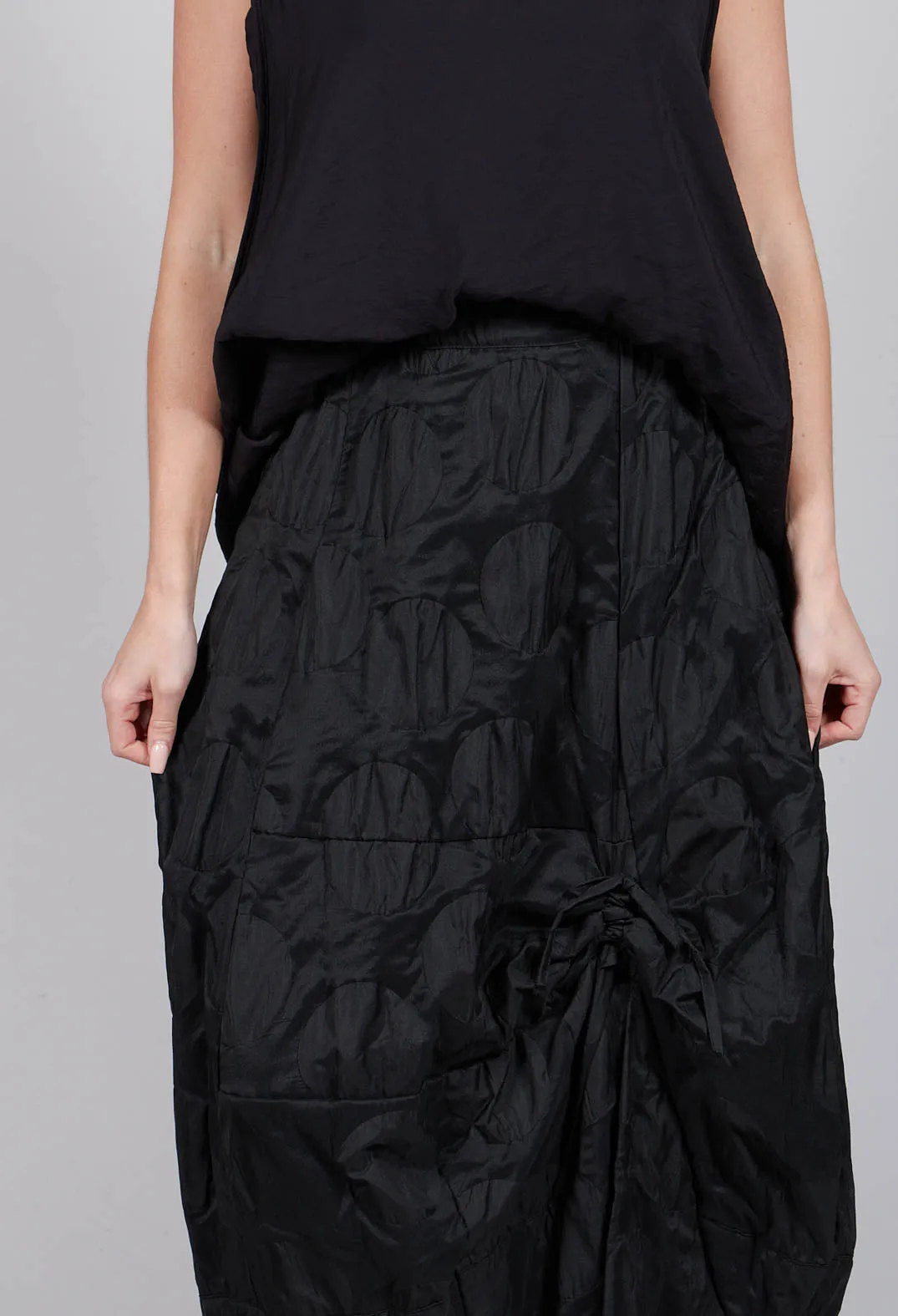 Circle Texture Skirt in Black