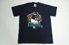 Ichiro Suzuki Vintage 2001 Seattle Mariners Dynasty T-Shirt