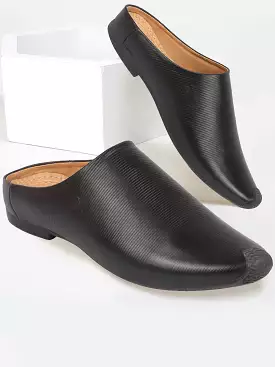 Men Black Back Open Classic Design Textured Slip-On Ethnic Juttis and Mojaris