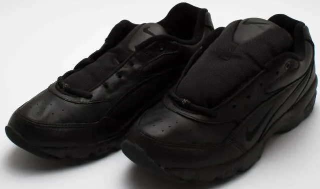 Nike Men's OG Vintage 1999 Air Quintessential II Black/B...