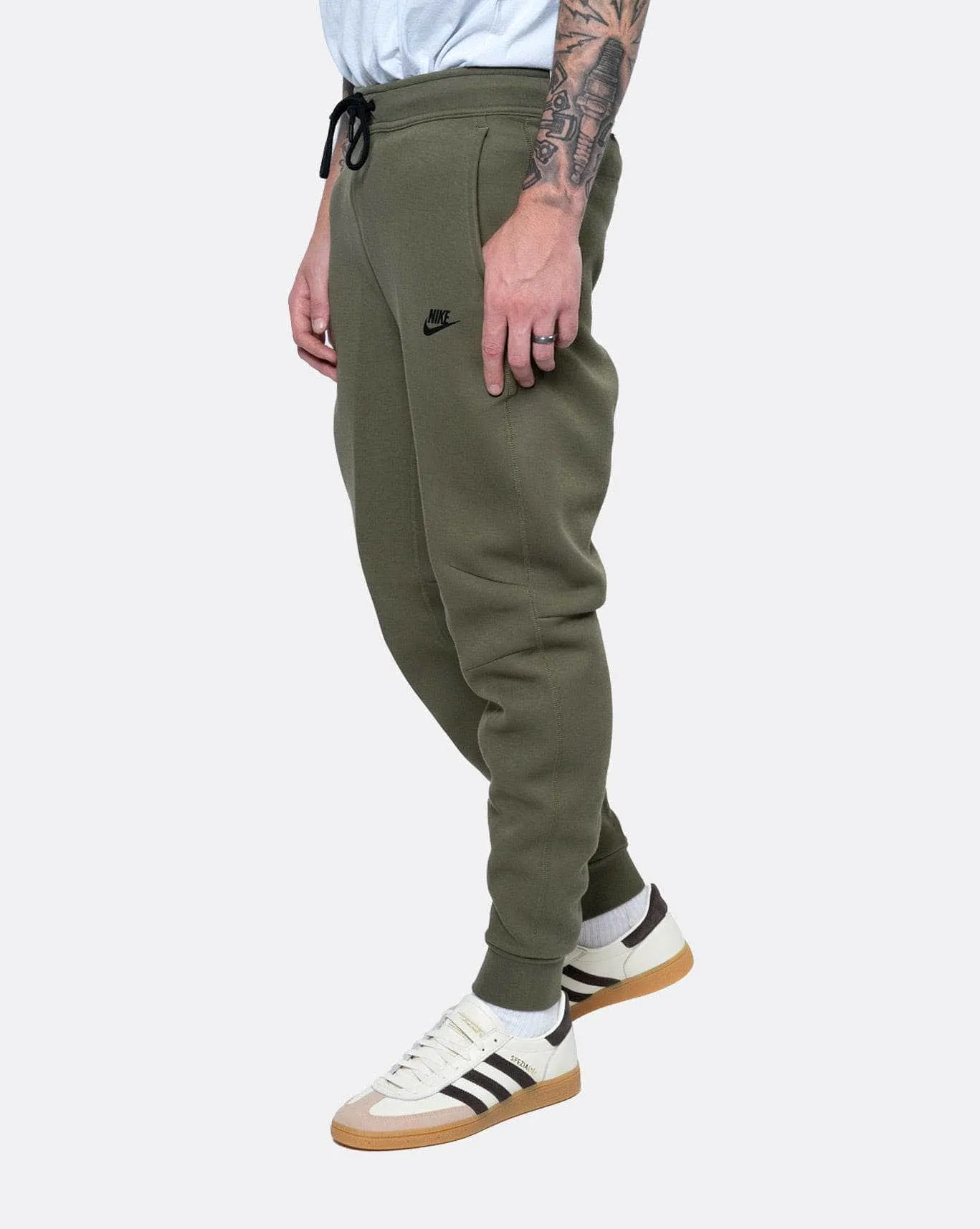 nike tech fleece jogger