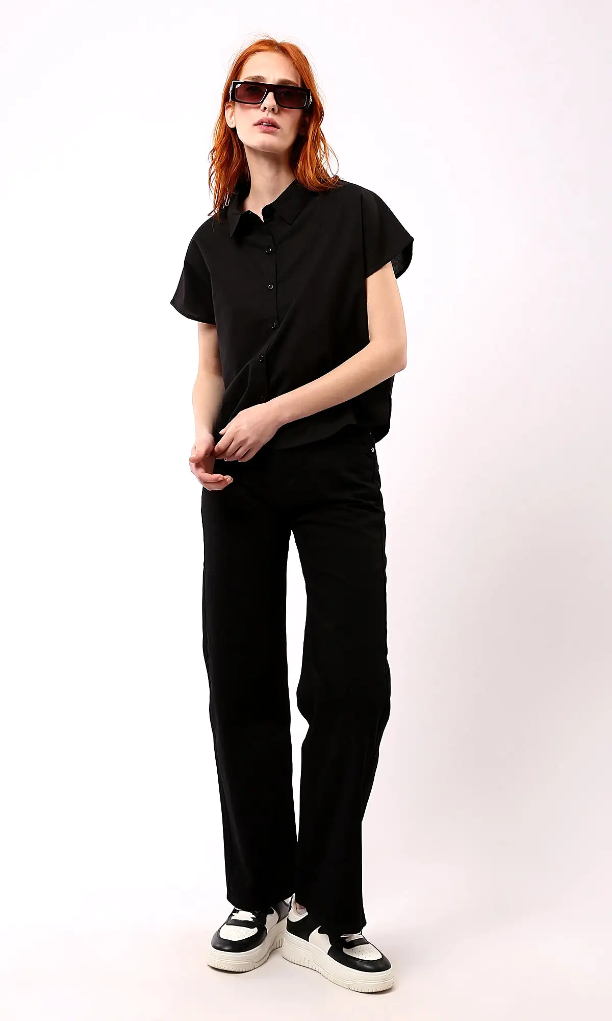 O189384 Solid Black Wide-Leg Casual Jeans